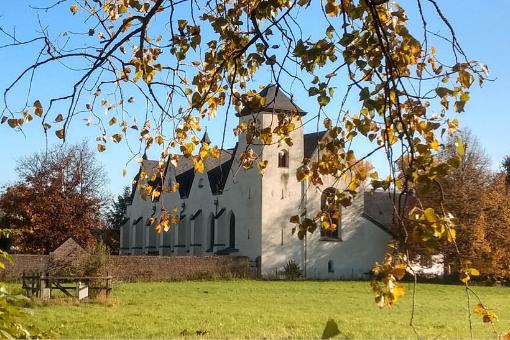 St. Nikolaus im Herbst
